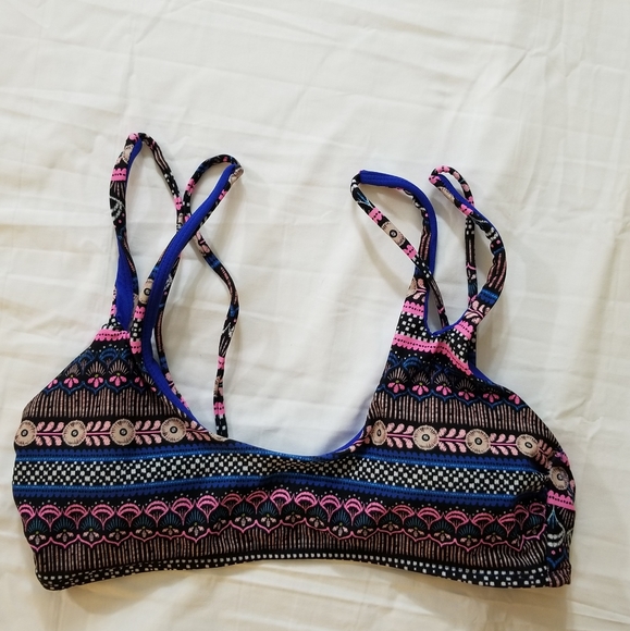 Bundle 2 Bikini Tops Victoria's Secret Size Small - Picture 9 of 12